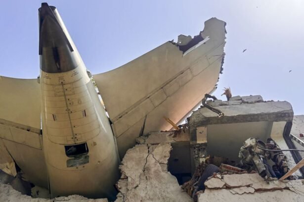 air-india-plane-crash:-अहमदाबाद-प्लेन-क्रैश-पर-इटली-से-आई-खबर-का-खंडन,-मंत्री-बोले-हादसे-की-जांच-जारी