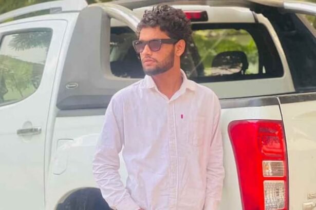 रामपुर:-परीक्षा-से-दो-दिन-पहले-12वीं-के-छात्र-ने-की-आत्महत्या,-पंखे-से-लटका-था-शव,-विदेश-में-काम-करते-हैं-पिता