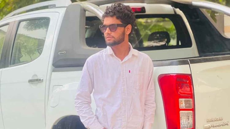 रामपुर:-परीक्षा-से-दो-दिन-पहले-12वीं-के-छात्र-ने-की-आत्महत्या,-पंखे-से-लटका-था-शव,-विदेश-में-काम-करते-हैं-पिता