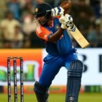 संजू-सैमसन-को-मिलेगा-साउथ-अफ्रीका-के-खिलाफ-प्लेइंग-इलेवन-में-मौका!-पूर्व-भारतीय-खिलाड़ी-ने-बताई-पते-की-बात