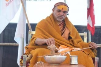 up:-‘यौन-शोषण-में-बड़े-नेता-और-vip-के-शामिल-होने-का-आरोप’,-शंकराचार्य-पर-एफआईआर-कराने-वाले-धर्मगुरु-का-दावा