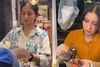 दिल्ली-में-लंदन-की-तरह-स्ट्रॉबेरी-पर-चॉकलेट-डालकर-बेच-रही-युवती,-देखने-पहुंच-गई-भारी-भीड़,-पुलिस-को-लेना-पड़ा-एक्शन