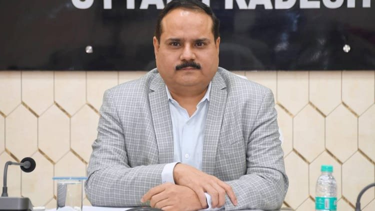 up:-एसआईआर-की-परीक्षा-में-नोटिस-पाने-वाले-2.80-करोड़-मतदाता-पास,-दूसरों-के-आवेदन-पर-अभी-तक-कटे-मात्र-7820-नाम