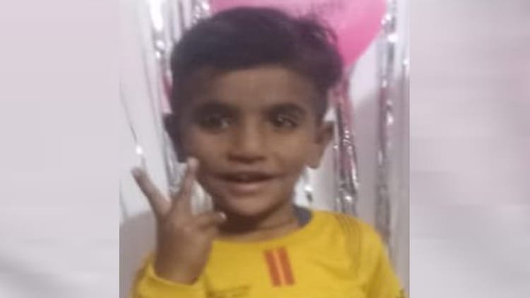 hardoi:-ट्रैक्टर-की-टक्कर-से-मासूम-की-मौत,-परिजनों-में-मचा-कोहराम