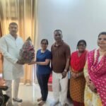 uppcs:-शिप्रा-यादव-ने-बढ़ाया-परिवार-का-मान,-असिस्टेंट-कमिश्नर-बनने-पर-मोहल्ले-में-मनाया-जश्न