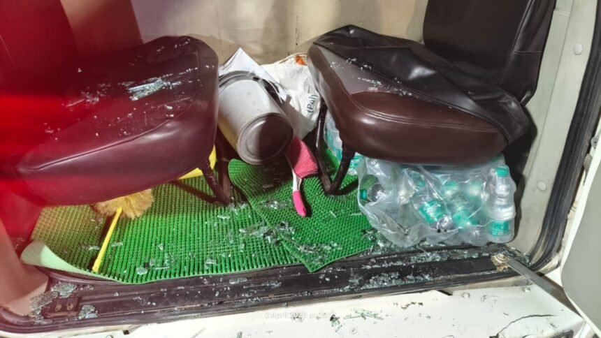 ‘बंगाल-में-कानून-व्यवस्था-चरमराई,-चुनाव-आयोग-अपनी-मर्जी-से-फोर्स-बुलाए’,-अधिकारियों-को-बंधक-बनाए-जाने-पर-भड़का-sc