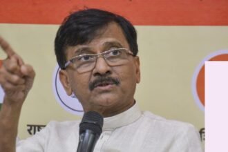 संजय-राउत-का-बड़ा-आरोप,-अजित-गुट-की-ncp-और-शिंदे-की-शिवसेना-के-विधायक-तोड़-रही-बीजेपी