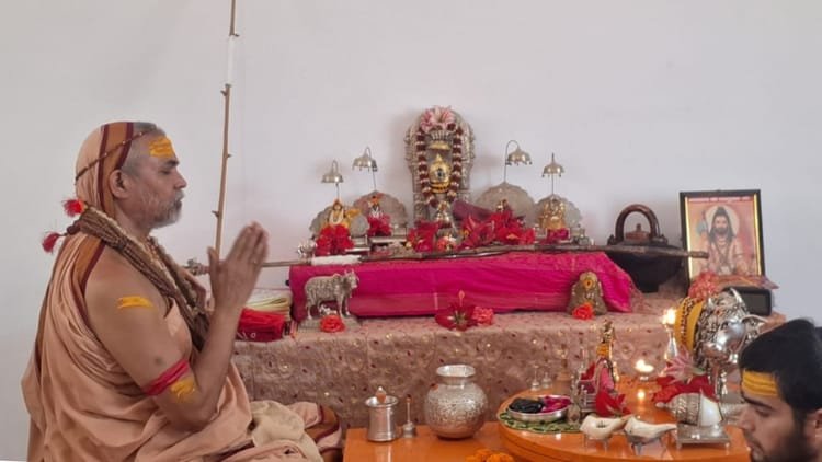 up:-शंकराचार्य-अविमुक्तेश्वरानंद-ने-योगी-सरकार-पर-साधा-निशाना,-कहा-यूपी-में-तेजी-से-बढ़े-गो-हत्या-के-मामले