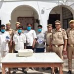 up-news:-जाली-नोट-छापने-वाले-चार-आरोपी-गिरफ्तार,-एक-असली-के-बदले-तीन-नकली-का-देते-थे-लालच
