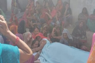 amethi-news:-पुलिया-से-टकराई-बाइक,-दो-युवकों-की-मौत;-निमंत्रण-से-लौट-रहे-थे-घर,-करंट-लगने-से-युवक-ने-तोड़ा-दम