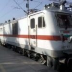 up:-आगरा-को-नई-सुपरफास्ट-ट्रेन-का-तोहफा,-नियमित-होगा-संचालन;-राजस्थान-से-होते-हुए-जाएगी-गुजरात