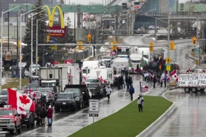 कनाडा-ने-बढ़ाई-अंतरराष्ट्रीय-छात्रों-की-मुसीबत,-दे-दी-21-दिनों-की-डेडलाइन;-भारतीय-छात्र-भी-लपेटे-में