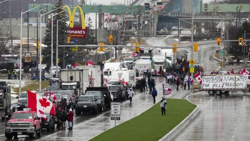 कनाडा-ने-बढ़ाई-अंतरराष्ट्रीय-छात्रों-की-मुसीबत,-दे-दी-21-दिनों-की-डेडलाइन;-भारतीय-छात्र-भी-लपेटे-में