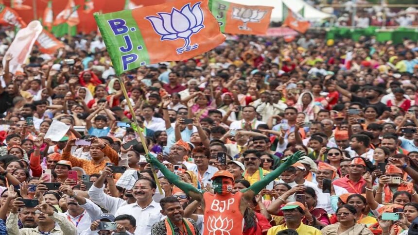 pm-मोदी-की-रैली-से-पहले-सियासत-गरम,-bjp-का-आरोप-200-बसें-tmc-ने-कराईं-कैंसिल,-एडवांस-भी-लौटाया