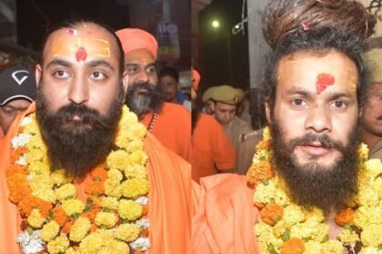 गद्दी-विवाद:-काली-मंदिर-के-महंत-बने-महाकाल-गिरि,-प्राचीन-सिद्ध-पीठ-के-हितेश्वर-गिरि,-दोनों-काे-प्रयागराज-भेजा