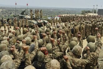 ईरान-के-साथ-डबल-गेम-खेल-रहा-है-पाकिस्तान?-सऊदी-अरब-में-तैनात-कर-दी-अपनी-आर्मी