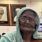 ‘बेटी-ने-घर-कब्जा-लिया,-मुझे-फुटपाथ-पर-धकेल-दिया’,-डीएम-के-सामने-फूट-फूट-कर-रोईं-76-साल-की-अम्मा