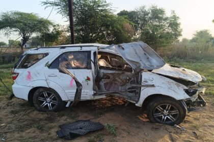 बारात-में-हंसते-खेलते-आए-दूल्हे-के-3-दोस्त,-तभी-कई-बार-पलटी-खाकर-खेत-में-गिरी-फॉर्च्यूनर,-तीनों-की-मौत