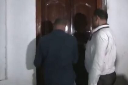 varanasi-news:-डॉक्टर-के-बेटे-पर-सोशल-मीडिया-पर-हिंसक-विचारधारा-को-बढ़ावा-देने-का-आरोप,-कम-ही-दिखता-था-बाहर