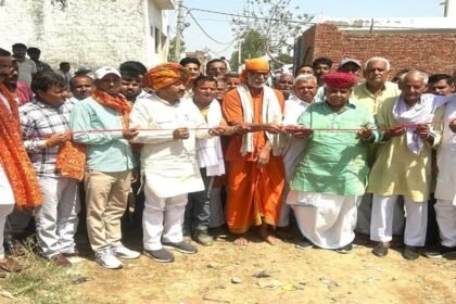 agra:-भवनपुरा-से-कुंडा-धाम-तक-बनेगी-आरसीसी-सड़क,-1.10-करोड़-रुपये-होंगे-खर्च;-विधायक-ने-किया-शिलान्यास