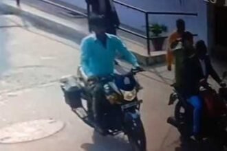 up:-मेले-से-चोरी-हो-गई-थी-बाइक,-पीड़ित-ने-खुद-खोज-निकाला-चोर;-अपनाया-गजब-का-तरीका