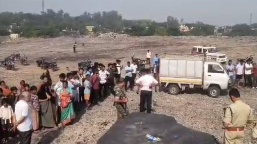 पत्नी-के-दो-प्रेमियों-को-रास्ते-से-हटाने-की-साजिश-रच-रहे-पति-का-दांव-पड़ा-उल्टा,-bf-को-लगी-भनक-तो-गोली-से-उड़ाया