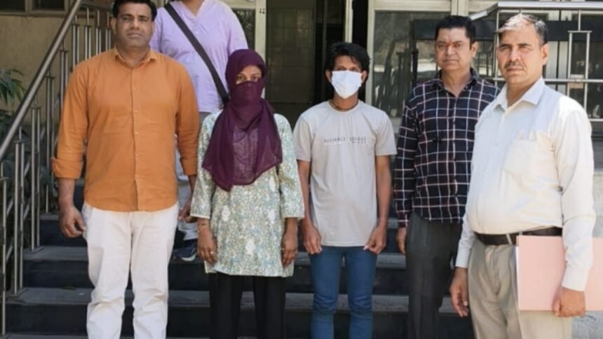 दिल्ली-में-पकड़े-गए-अवैध-बांग्लादेशी-नागरिक,-देह-व्यापार-गिरोह-से-जुड़े-थे;-भेजा-गया-वापस