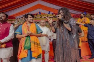 hanumant-katha-prayagraj-:-बाबा-बागेश्वर-बोले- हनुमान-जी-की-तरह-विरोधियों-के-खिलाफ-बजाना-होगा-डंका