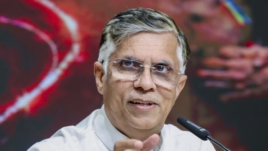 गुवाहाटी-हाईकोर्ट-ने-पवन-खेड़ा-की-अंतरिम-जमानत-याचिका-खारिज-की,-हिमंता-की-पत्नी-पर-लगाए-थे-आरोप