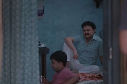 tvf-की-बेहतरीन-सीरीज,-जिसके-4-सीजन-ने-जीता-दिल,-हर-एपिसोड-है-कॉमेडी-ड्रामा-से-भरपूर