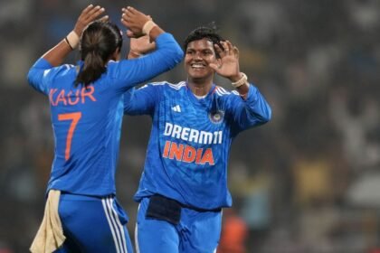 दीप्ति-शर्मा-का-बड़ा-कारनामा,-पांच-विकेट-हॉल-लेकर-दिग्गजों-की-लिस्ट-में-शामिल-करवाया-अपना-नाम