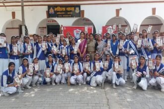 up:-स्कूल-कॉलेज-जाते-समय-कोई-परेशान-करे-या-उत्पीड़न-से-हों-परेशान,-घर-बैठे-करें-शिकायत;-नोट-कर-लें-ये-नंबर