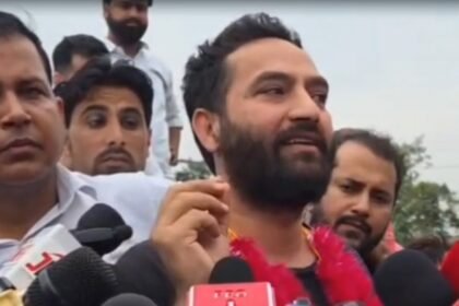 230-दिन-बाद-आजाद!-कठुआ-जेल-से-बाहर-आते-ही-aap-विधायक-मेहराज-मलिक-ने-सबसे-पहले-क्या-कहा?