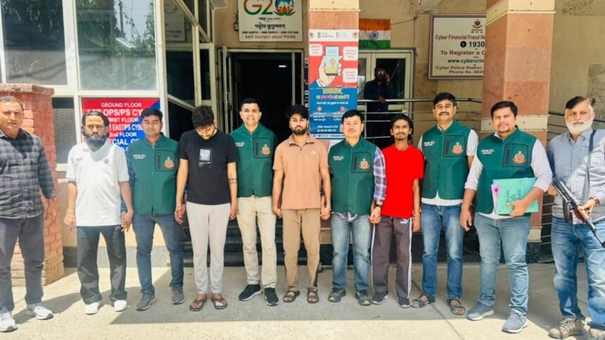 दिल्ली-पुलिस-का-बड़ा-एक्शन,-pak-से-आई-हथियारों-की-खेप-पकड़ी;-23-अत्याधुनिक-गन-और-92-कारतूस-किए-जब्त