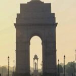 दिल्ली-ncr-में-बदला-मौसम-का-मिजाज,-तेज-हवाओं-के-साथ-झमाझम-बारिश;-दिन-में-छाया-अंधेरा