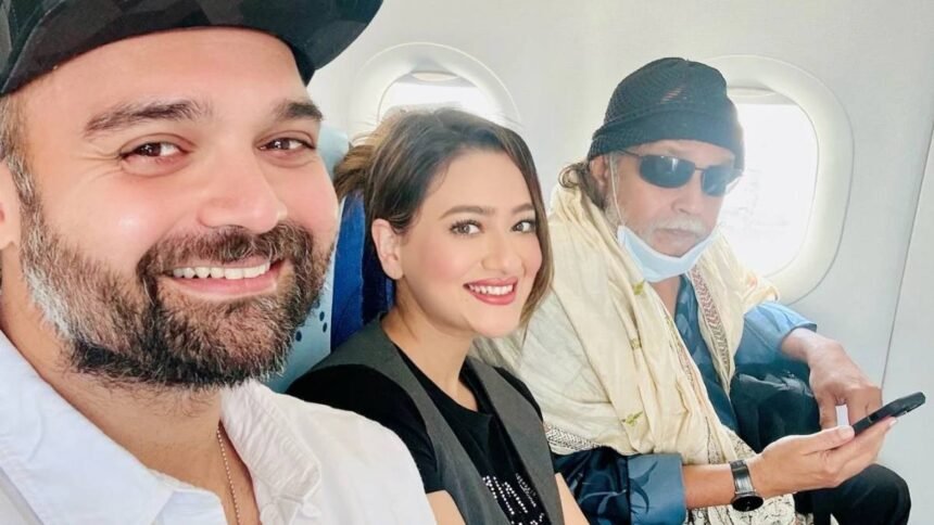 ‘चाल-ढाल-देखनी-है-बिकिनी-पहनो’,-मिथुन-चक्रवर्ती-की-बहू-से-डायरेक्टर-ने-कर-दी-गंदी-डिमांड,-एक्ट्रेस-ने-सुनाई-आपबीती