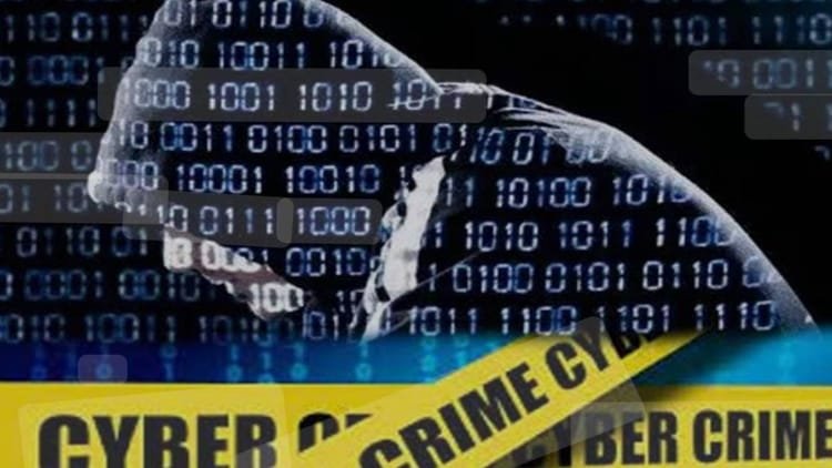 cyber-crime:-न-ओटीपी-बताया-और-न-ही-पिन,-खाते-से-निकाल-लिए-1.66-लाख-रुपये,-ये-है-स्क्रीन-मिररिंग-का-नया-खेल