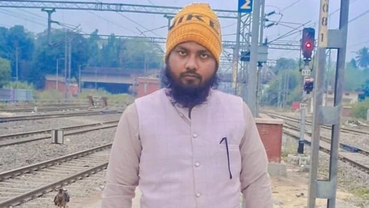 मौलाना-की-मौत-का-मामला:-‘कुछ-लोग-मुझे-परेशान-कर-रहे,-पुलिस-को-सूचना-दे-दो’,-तौसीफ-के-आखिरी-शब्द,-पत्नी-का-दावा