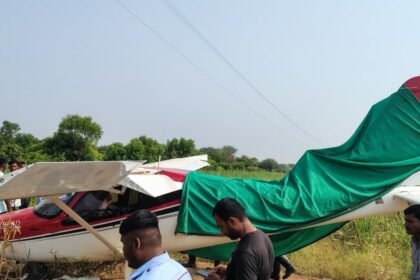 बारामती-में-फिर-से-हुआ-विमान-हादसा,-गांव-में-गिरा-रेडबर्ड-कंपनी-का-प्लेन