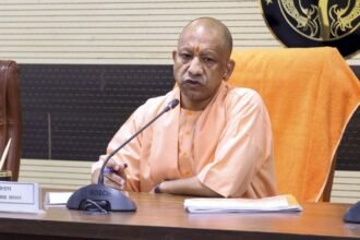 यूपी-में-आंधी-तूफान-ने-छीनी-111-जिंदगियां,-योगी-सरकार-बनी-सहारा;-24-घंटे-में-पहुंचाई-सहायता-राशि