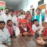 up:-पेट्रोल-डीजल-की-महंगाई-पर-जन-आक्रोश-मार्च-से-पहले-महानगर-अध्यक्ष-गिरफ्तार,-थाने-पहुंचे-कार्यकर्ता