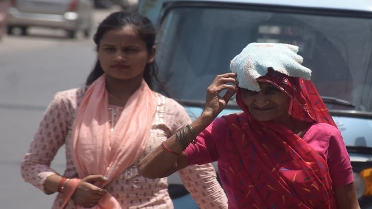 यूपी-में-गर्मी-का-तांडव:-बांदा-रहा-सबसे-अधिक-गर्म,-आगरा-में-भी-टूटा-रिकॉर्ड;-अगले-तीन-दिन-लू-का-रेड-अलर्ट