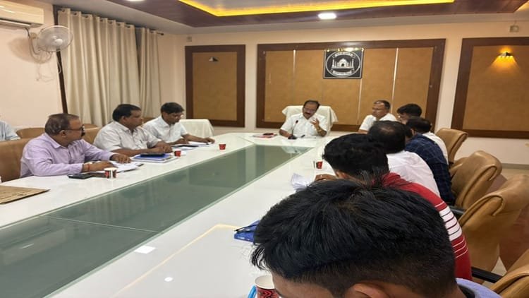 up:-जनगणना-ड्यूटी-से-इनकार-करना-पड़ा-भारी,-ड्यूटी-नहीं-करने-पर-आठ-प्रगणकों-के-खिलाफ-दर्ज-होगी-प्राथमिकी