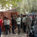 up:-आगरा-में-सड़क-पर-निर्माण-सामग्री-डालना-पड़ा-भारी,-नगर-निगम-ने-वसूला-10-हजार-का-जुर्माना
