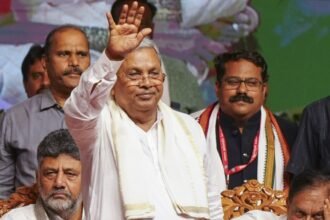 कर्नाटक-में-आज-नहीं-हैं-राज्यपाल,-तो-फिर-cm-सिद्धारमैया-कैसे-देंगे-इस्तीफा?