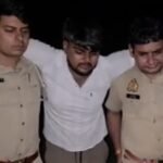 moradabad:-चाैकी-के-सामने-सेवानिवृत्त-दरोगा-के-बेटे-को-मारी-गोली,-25-हजार-का-इनामी-मुठभेड़-में-गिरफ्तार