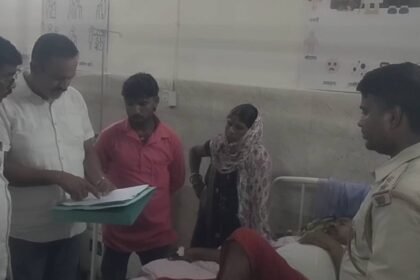 बोकारो-में-बदमाशों-ने-हैवानियत-की-हदें-की-पार,-घर-में-घुसकर-स्टील-प्लांट-के-कर्मचारी-को-बुरी-तरह-पीटा