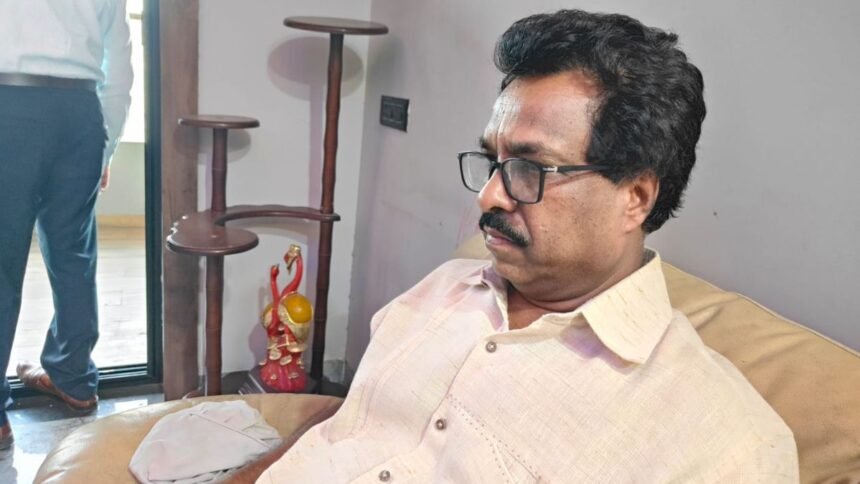इनकम-से-241%-ज्यादा-संपत्ति-वाले-wcwd-के-डिप्टी-डायरेक्टर-के-ठिकानों-पर-ताबड़तोड़-रेड,-प्रॉपर्टी-पर-हुए-बड़े-खुलासे
