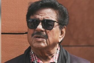 क्या-शत्रुघ्न-सिन्हा-भी-छोड़ेंगे-tmc-का-साथ?-सांसद-ने-दे-दिया-जवाब,-बोले-‘अभिषेक-बनर्जी-मेरे-नेता-नहीं-हैं’
