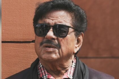 क्या-शत्रुघ्न-सिन्हा-भी-छोड़ेंगे-tmc-का-साथ?-सांसद-ने-दे-दिया-जवाब,-बोले-‘अभिषेक-बनर्जी-मेरे-नेता-नहीं-हैं’